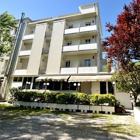 Hotel Marika Rimini Luaran gambar