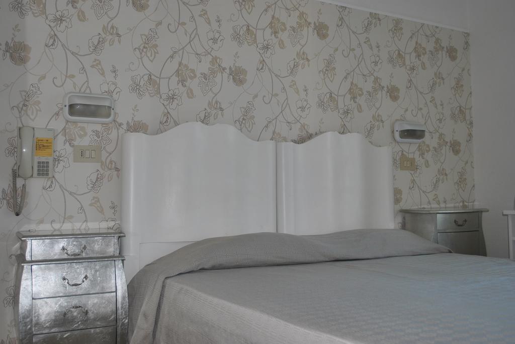 Hotel Marika Rimini Luaran gambar