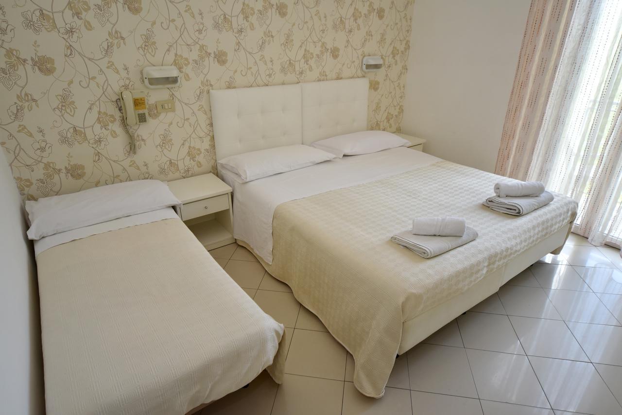 Hotel Marika Rimini Luaran gambar