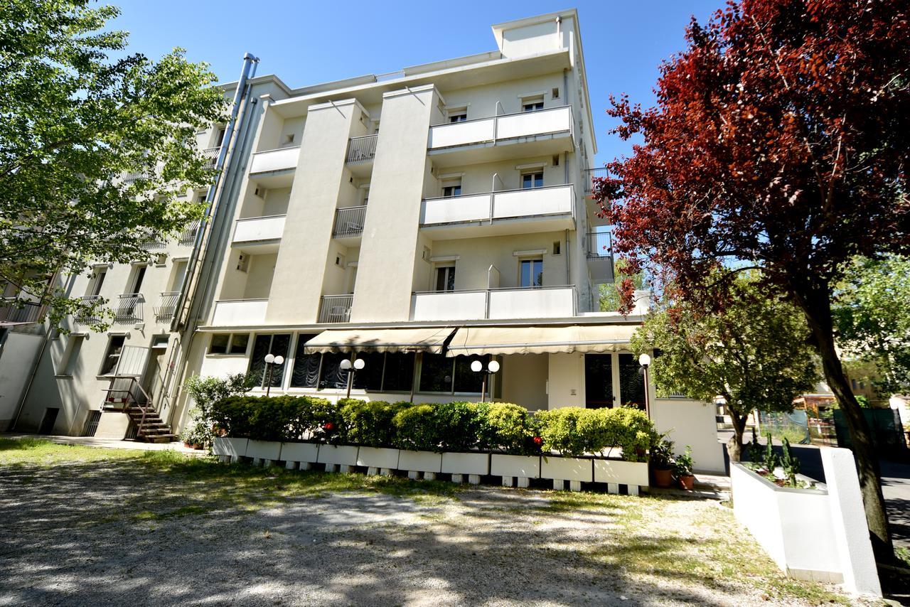 Hotel Marika Rimini Luaran gambar